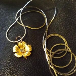 Gold Floral Pendant Necklace